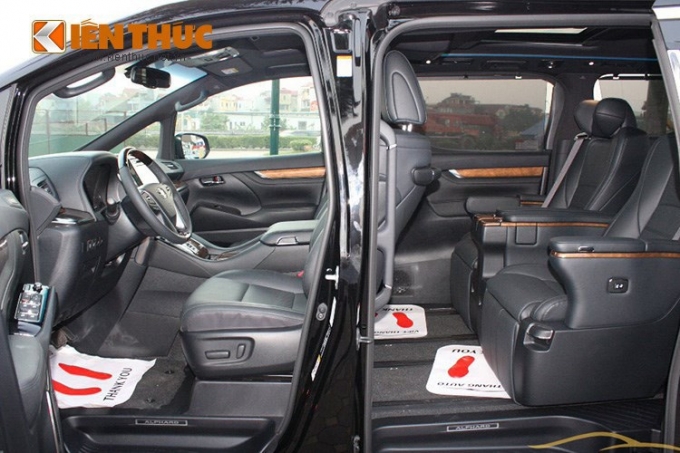 dap-thung-chuyen-co-mat-dat-toyota-alphard-hon-4-t