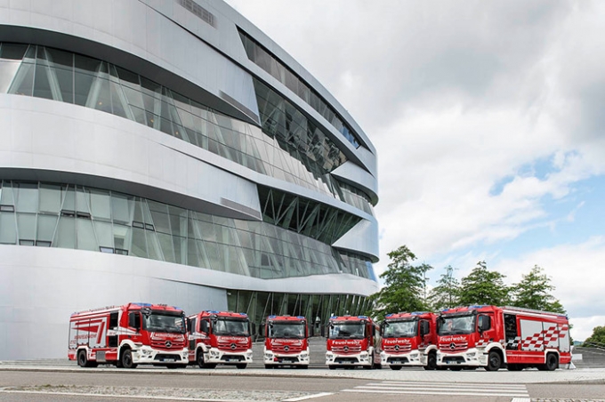 xedoisong_xe_cuu_hoa_rosenbauer_mercedes_benz_anto
