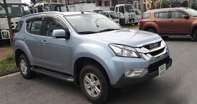 Isuzu-mu-x-1