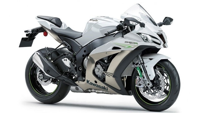 autopro-2017-kawasaki-zx-10r-1-1473156109507-crop1