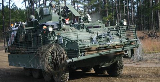 vu-khi-laser-trang-bi-tren-xe-stryker-huy-diet-muc