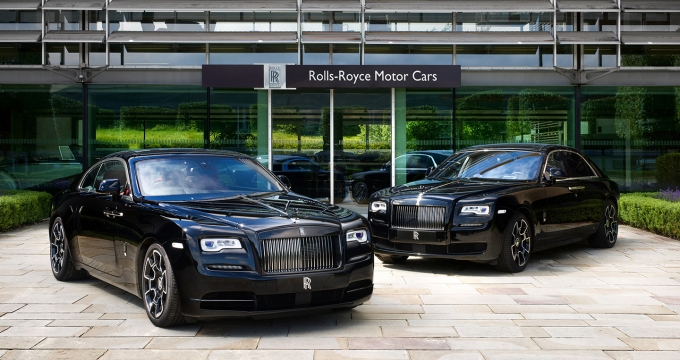 2016-rolls-royce-wraith-black-badge-ghost-black-ba