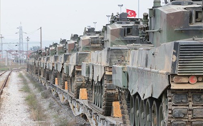 photo-1-1486052056583-8-0-318-500-crop-14860521000