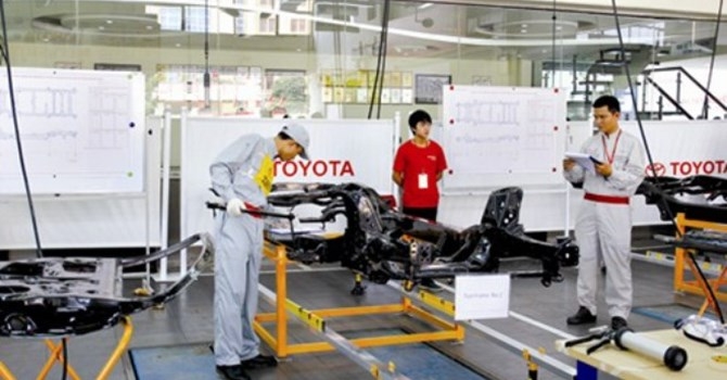 toyota-1487663167818_sfey