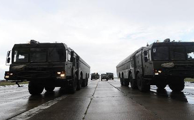 photo1489582209632-1489582210068-0-14-259-432-crop