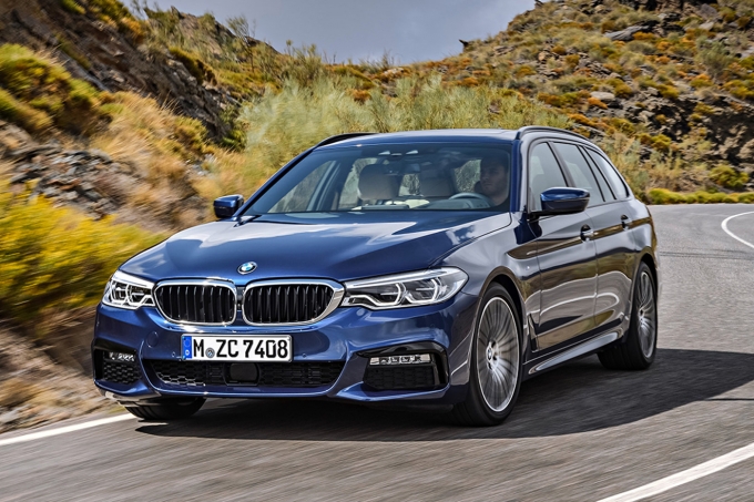 bmw-5-series-touring-2017-2