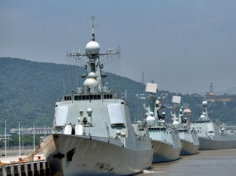 uviotype-052d-and-type-52c-guided-missile-destroye