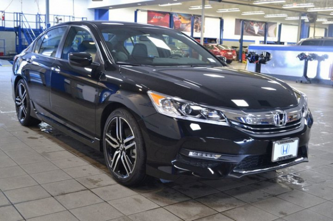 used-2017-honda-accord_sedan-sportsecvt-8498-15307