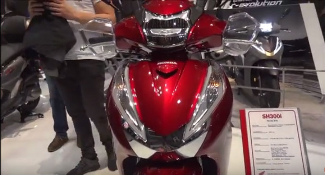 Thong-so-bang-gia-Honda-SH-300i-2018-moi-ra-mat-sh