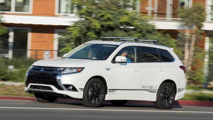 xedoisong_mitsubishi_outlander_phev_2018_vcwi