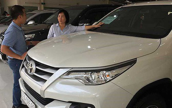 photo1518054720397-1518054720398568550889