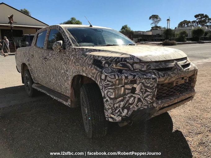 xedoisong_mitsubishi_triton_2018_3_kujp