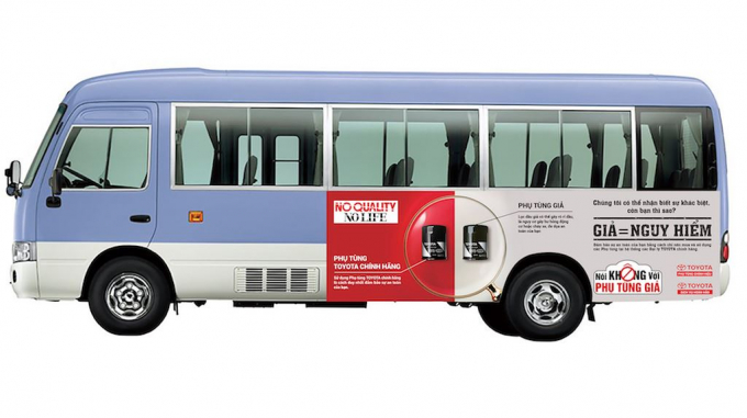 thong_diep_tren_xe_coaster_gnlc