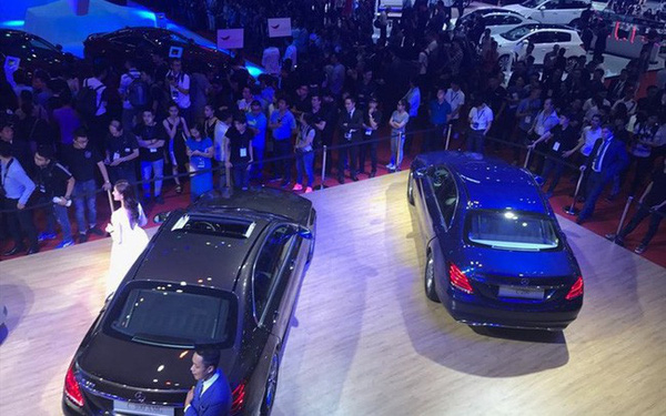 photo1525487873604-15254878736042133103160