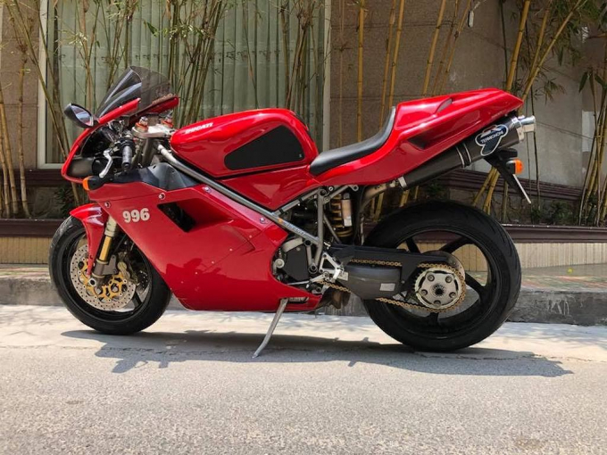 xedoisong_ducati_996_2_xfru