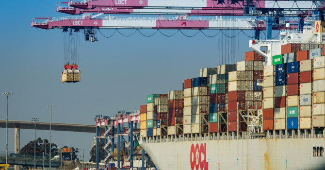 trungquochanghoabloomberg_hkzf