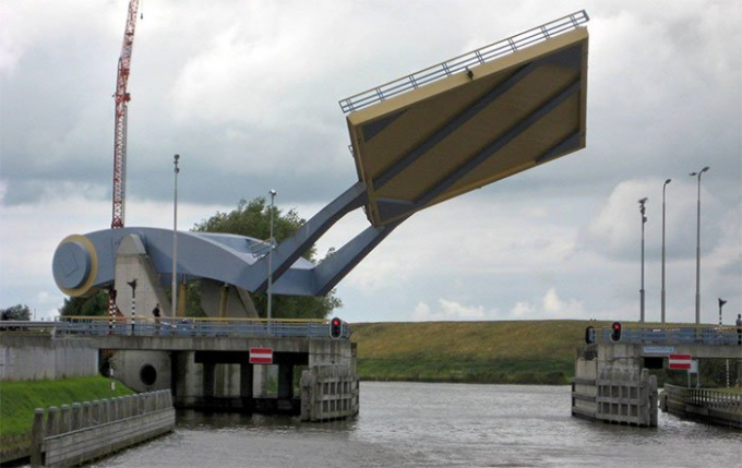 cau-Slauerhoffbrug