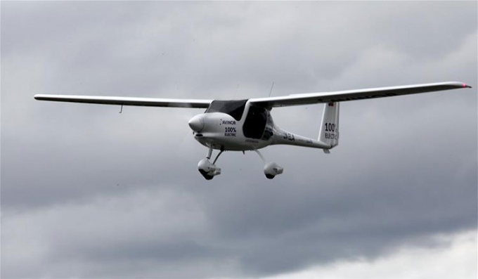 may-bay-Alpha-Electro-G2 (1)