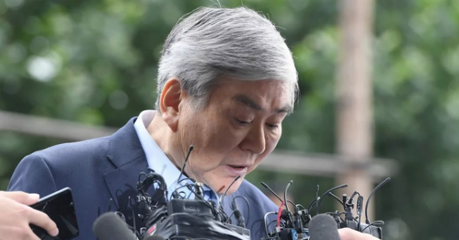 untitled-1530171208828474020278-0-0-550-979-crop-1