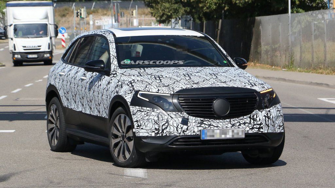 xedoisong_mercedes_eq_c_1_xhbm