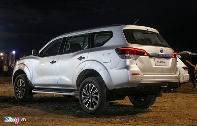 Nissan_Terra_zing_4