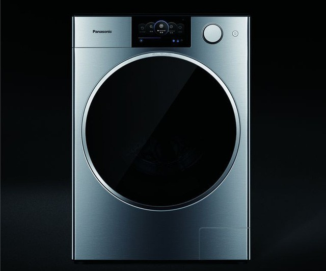 photo-1-154245276456358653278