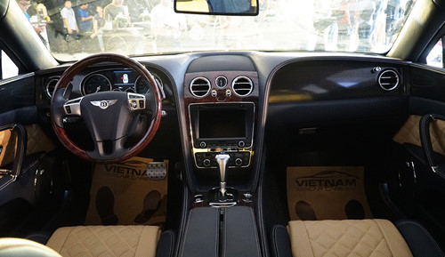 bentleycontinentalflyingspurv8s4_ozih