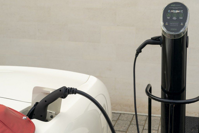 xedoisong_aston_martin_electric_3_pitz