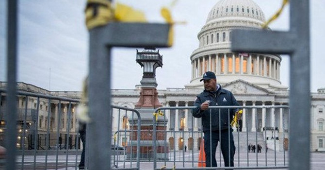 04shutdown-workers-articlelarg-1431-2161-154657457