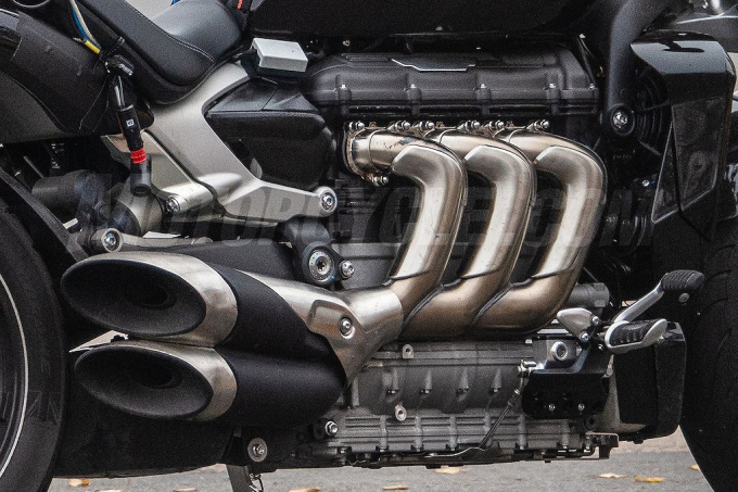 xedoisong_triumph_rocket_iii_3_fstd