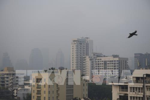 093105_thai-lan-thu-do-bangkok-tiep-tuc-chim-trong