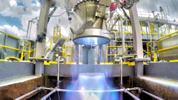 ten-lua-in-3d-sap-duoc-my-phong-len-vu-tru-co-gi-d