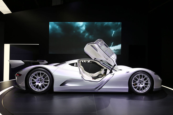 28f6e56casparkowlfrankfurt4