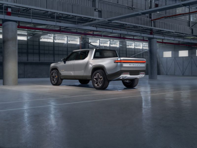 xehay-rivian-r1t-14022019-1