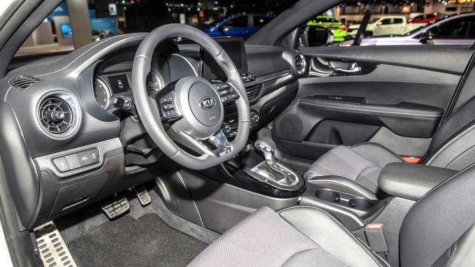 xedoisong_kia_forte_gt_line_2_uuwa