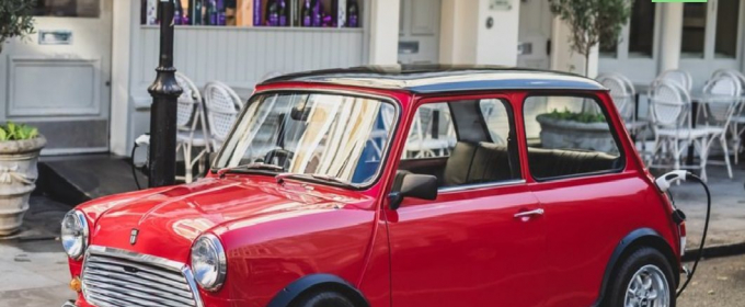 chiec-mini-co-dien-chay-dien