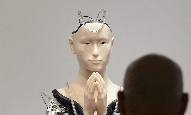 nhat_ban_ra_mat_robot_phat_giao_android_kannon_co_