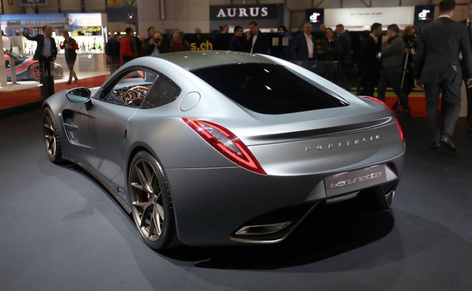 xedoisong_chi_tiet_supercar_hybrid_965hp_puritalia