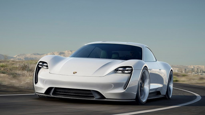 xedoisong_electric_sportcar_porsche_taycan_2020_sk