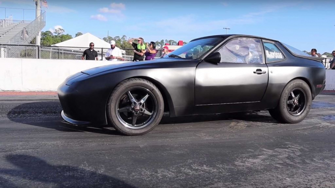 xedoisong_porsche_944_electric_vs_mclaren_720s_4_j