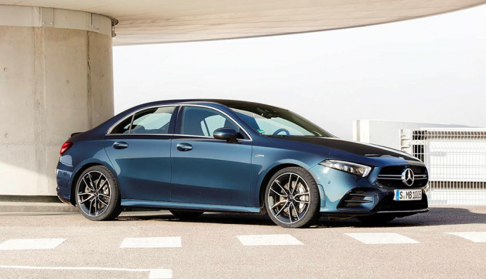 xedoisong_new_compact_sport_sedan_mercedes_amg_a35
