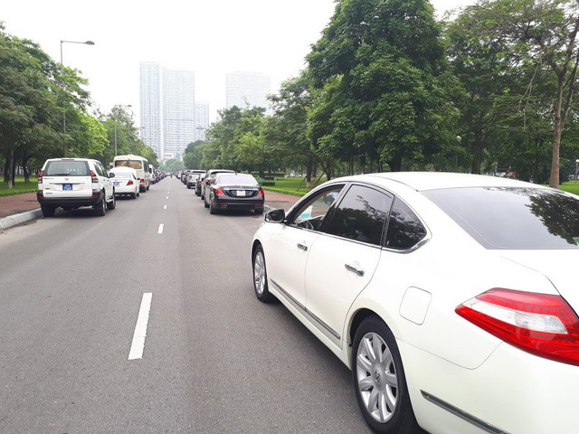 photo-1-15588364074721796067879