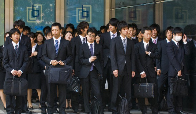 photo-1-15590324899861803500266