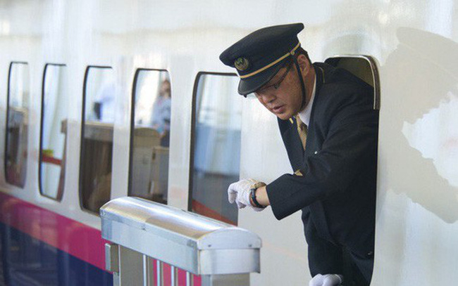 photo1559032487637-1559032487832-crop-155903251520