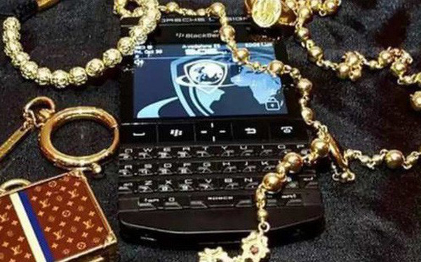 photo1559266989632-1559266989902-crop-155926699675