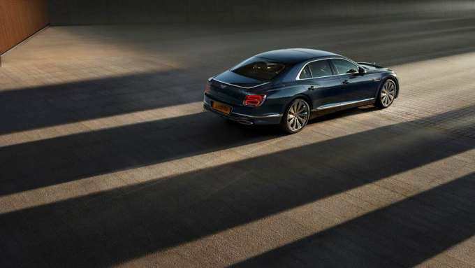 xedoisong_super_sedan_luxury_allnew_bentley_flying