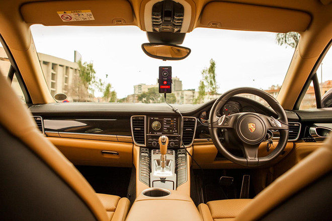 huaweidriverlesscarpressfrontseats1500x1000