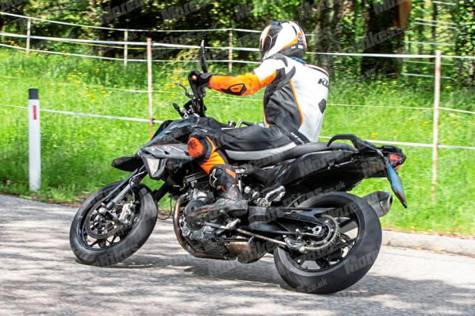 xedoisong_ktm_790_smc_3_sfiz