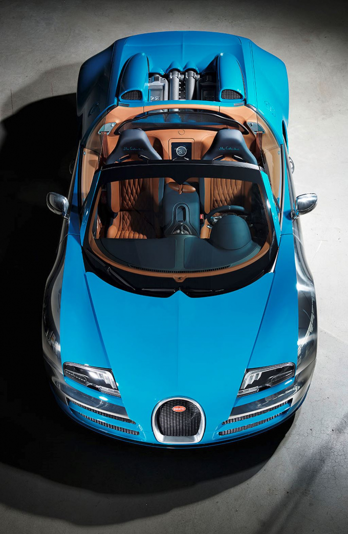 xedoisong_nhin_lai_huyen_thoai_sieu_xe_bugatti_vey