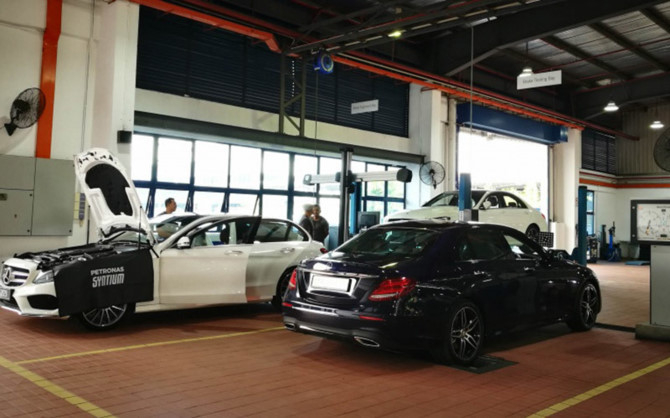 xe-sang-canh-tranh-giam-gia-dich-vu-vot-khach-binh